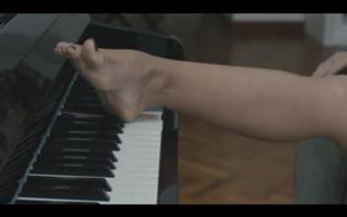 Anna Foglietta feet photo 2