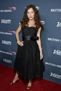 Anna Friel feet photo thumbnail