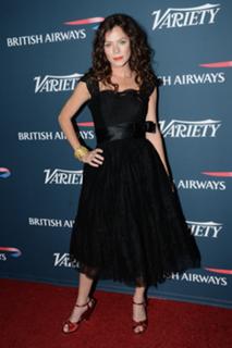 Anna Friel feet photo thumbnail