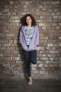 Anna Friel feet photo thumbnail