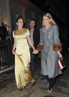 Anna Friel feet photo thumbnail