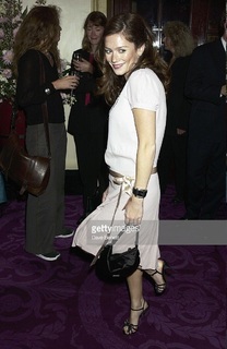Anna Friel feet photo thumbnail