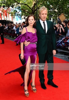 Anna Friel feet photo thumbnail