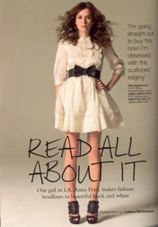 Anna Friel feet photo thumbnail