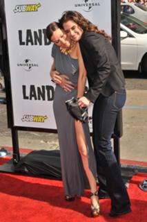 Anna Friel feet photo thumbnail
