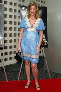 Anna Gunn feet photo thumbnail