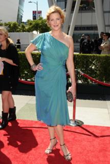 Anna Gunn feet photo thumbnail