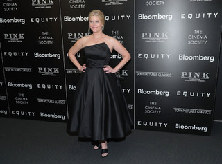 Anna Gunn feet photo thumbnail
