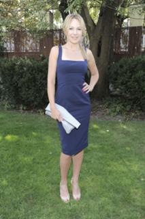 Anna Guzik feet photo 9