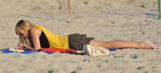 Anna Guzik feet photo 13