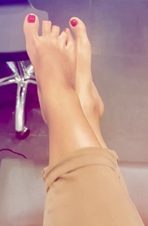 Anna Gzyra feet photo 9