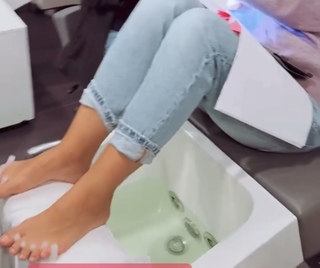 Anna Gzyra feet photo 2