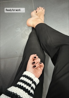 Anna Gzyra feet photo 9