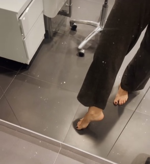 Anna Gzyra feet photo 16