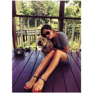 Anna Hopkins feet photo 16