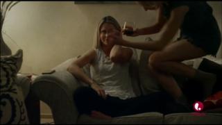 Anna Hutchison feet photo thumbnail