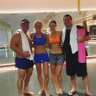 Anna Hutchison feet photo thumbnail