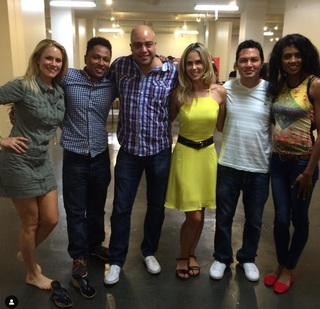 Anna Hutchison feet photo thumbnail