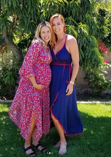 Anna Hutchison feet photo thumbnail