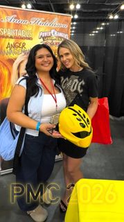 Anna Hutchison feet photo 5