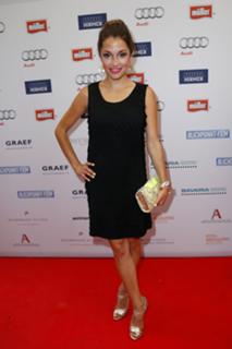Anna Julia Kapfelsperger feet photo 10
