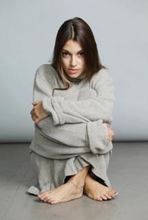 Anna Julia Kapfelsperger feet photo 12