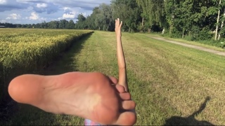 Anna Julia Kapfelsperger feet photo 4