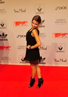 Anna Julia Kapfelsperger feet photo 6