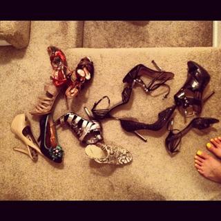 Anna Kachikyan feet photo thumbnail
