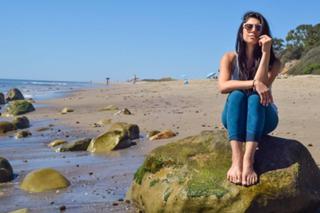 Anna Kachikyan feet photo thumbnail