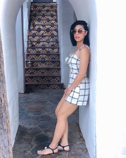 Anna Kachikyan feet photo thumbnail