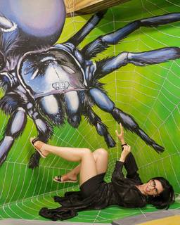 Anna Kachikyan feet photo thumbnail