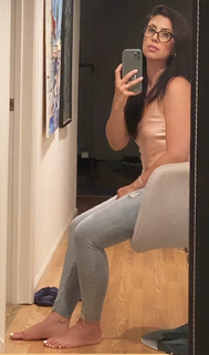 Anna Kachikyan feet photo thumbnail
