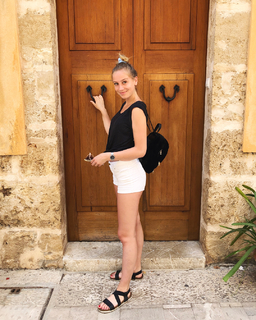 Anna Kaderávková feet photo 12