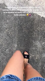 Anna Kaderávková feet photo 4