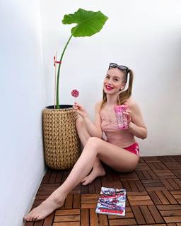 Anna Kaderávková feet photo 19