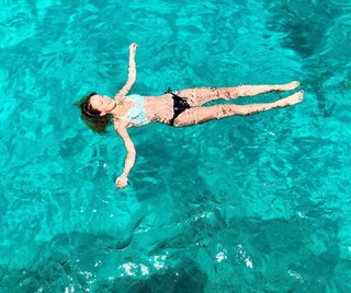 Anna Kaderávková feet photo 9
