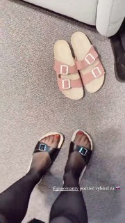 Anna Kaderávková feet photo 3