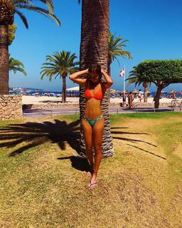 Anna Kalinskaya feet photo thumbnail