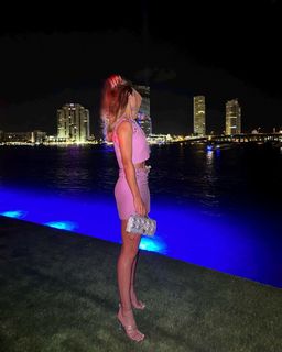 Anna Kalinskaya feet photo thumbnail