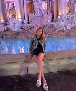 Anna Kalinskaya feet photo thumbnail