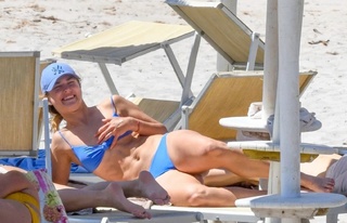 Anna Kalinskaya feet photo thumbnail