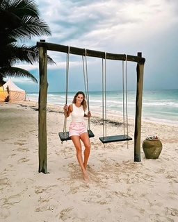 Anna Kalinskaya feet photo thumbnail