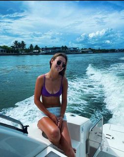 Anna Kalinskaya feet photo thumbnail