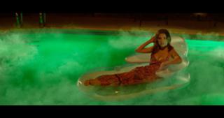 Anna Kendrick feet photo thumbnail