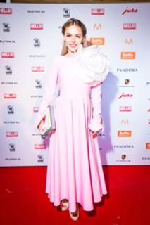 Anna Khilkevich feet photo thumbnail