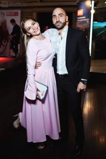 Anna Khilkevich feet photo thumbnail