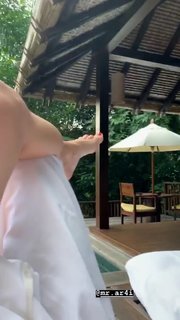 Anna Khilkevich feet photo thumbnail