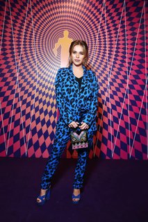 Anna Khilkevich feet photo thumbnail