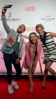 Anna Khilkevich feet photo thumbnail